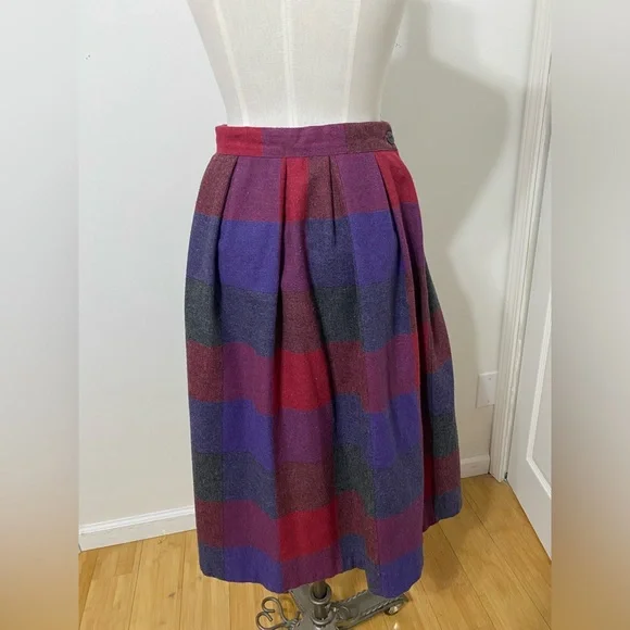 VINTAGE 1970’s Plaid Wool Pleated Midi Skirt Jewel Tone Red Purple Size SMALL - Picture 8 of 11